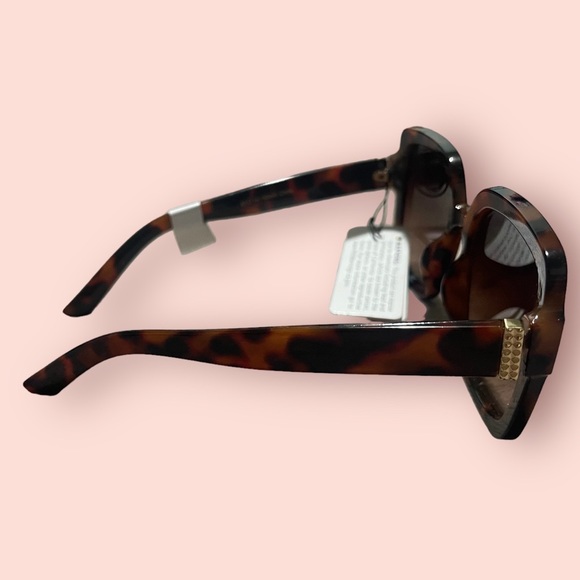 Other - Cheetah girl sunglasses